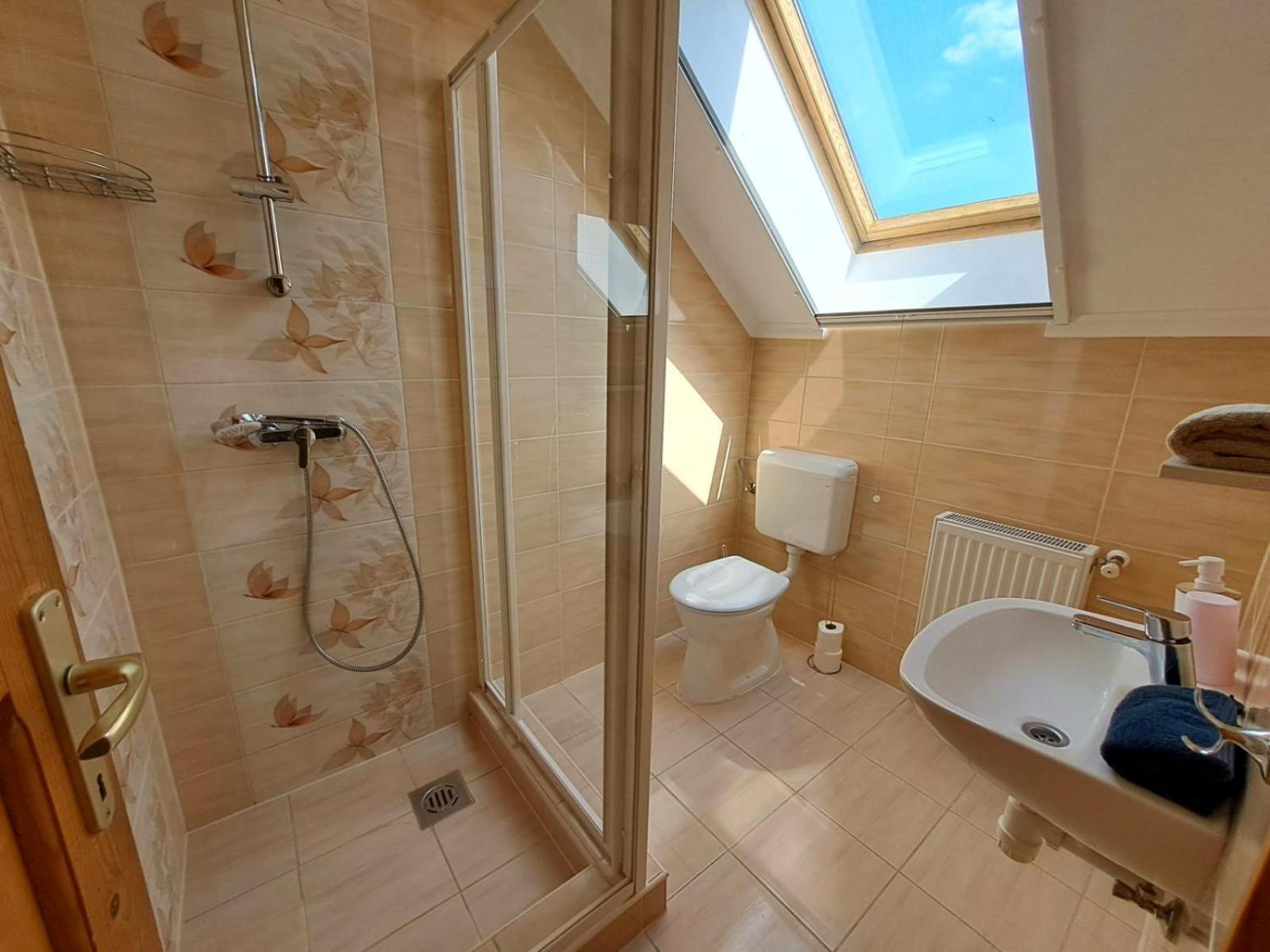 Berta Panzio Bed & Breakfast Hajduszoboszlo Luaran gambar
