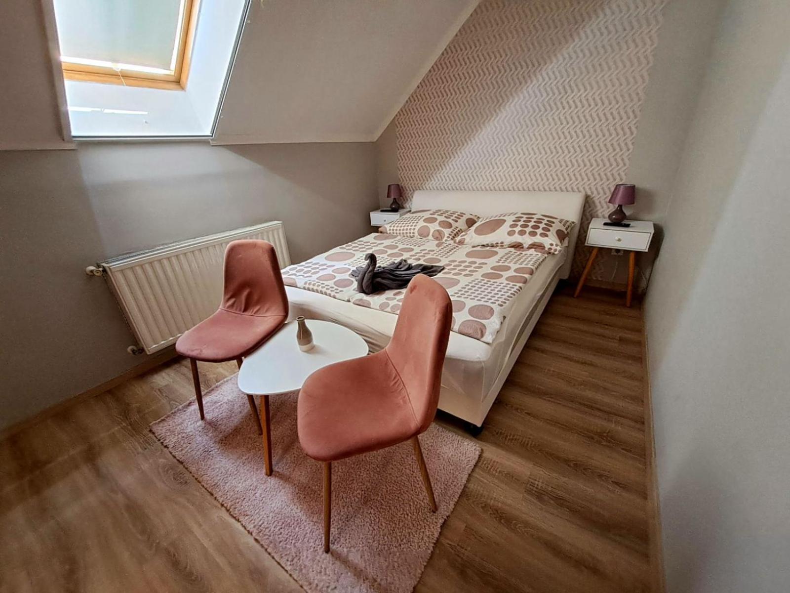 Berta Panzio Bed & Breakfast Hajduszoboszlo Luaran gambar