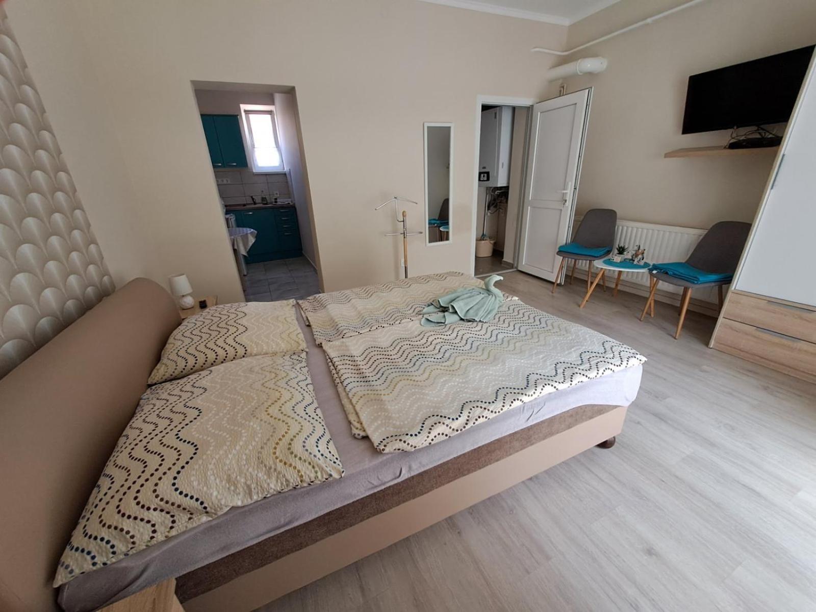 Berta Panzio Bed & Breakfast Hajduszoboszlo Luaran gambar