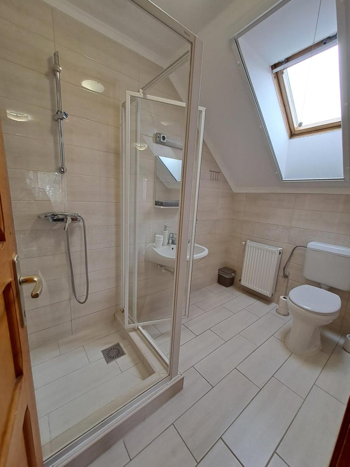 Berta Panzio Bed & Breakfast Hajduszoboszlo Bilik gambar