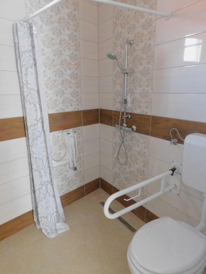 Berta Panzio Bed & Breakfast Hajduszoboszlo Luaran gambar